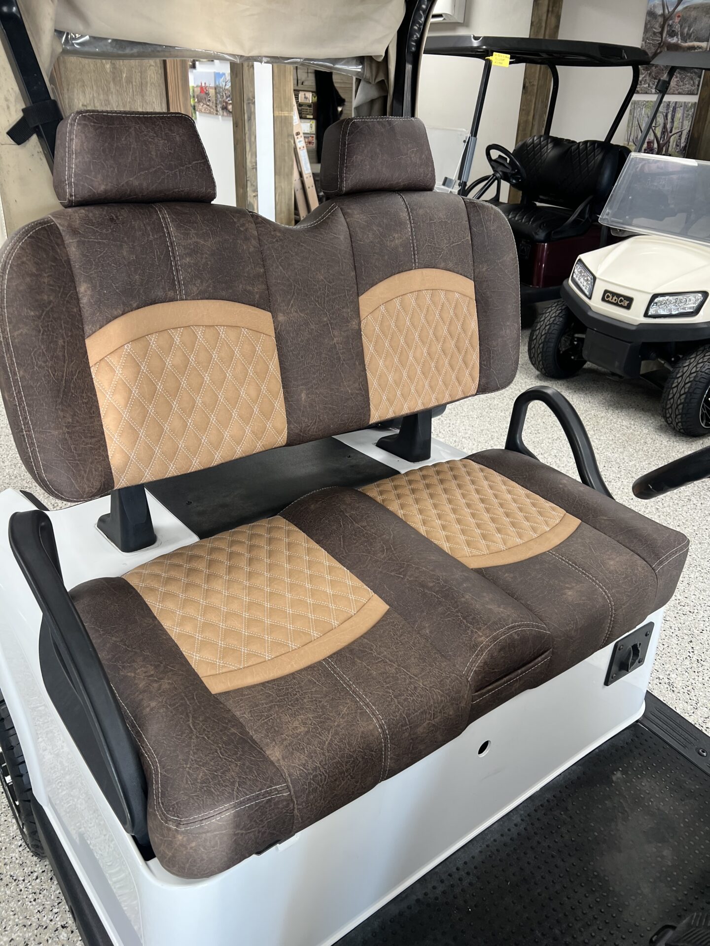 2021 EZGO RXV photo 3