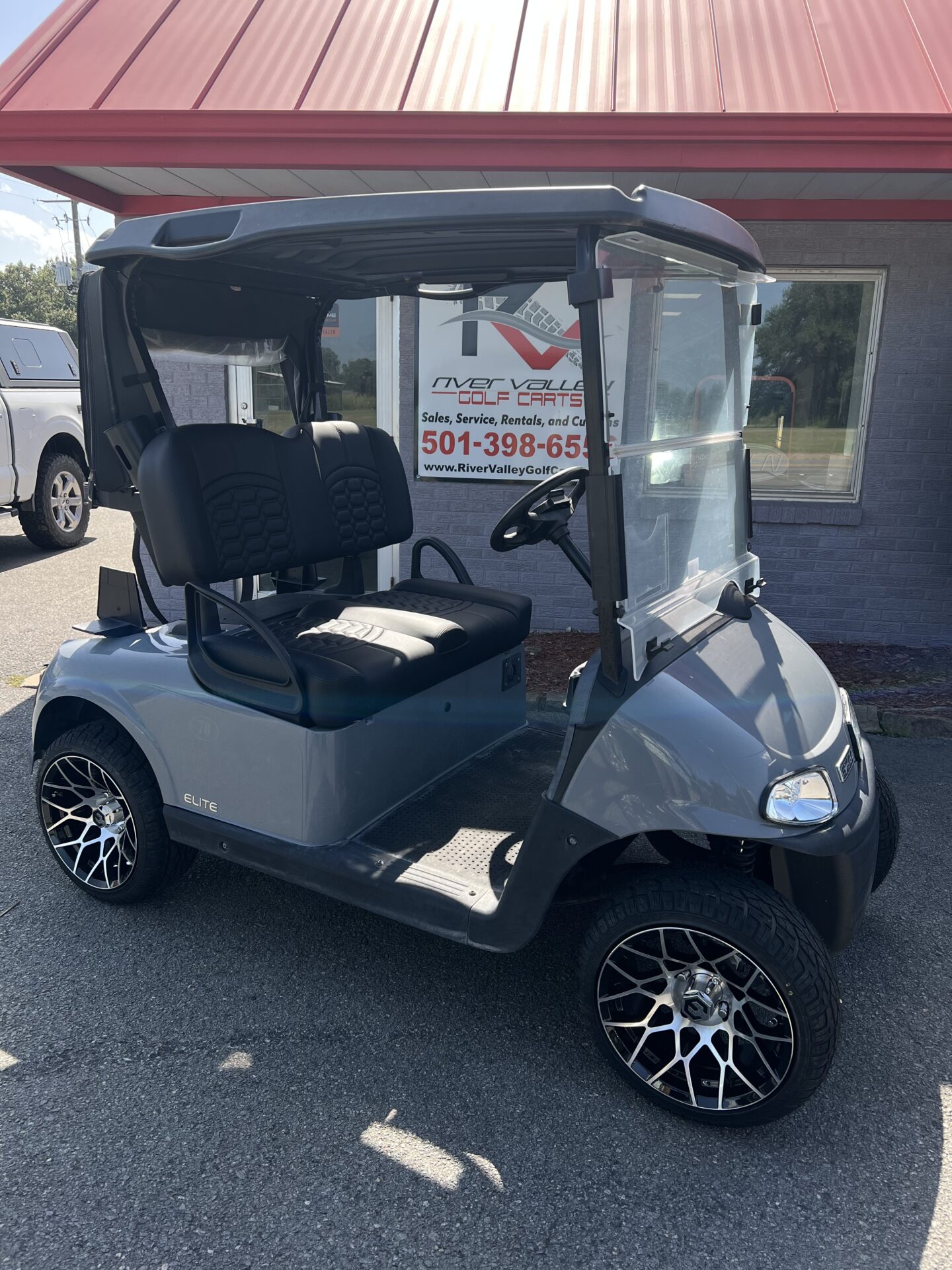 2023 EZGO RXV