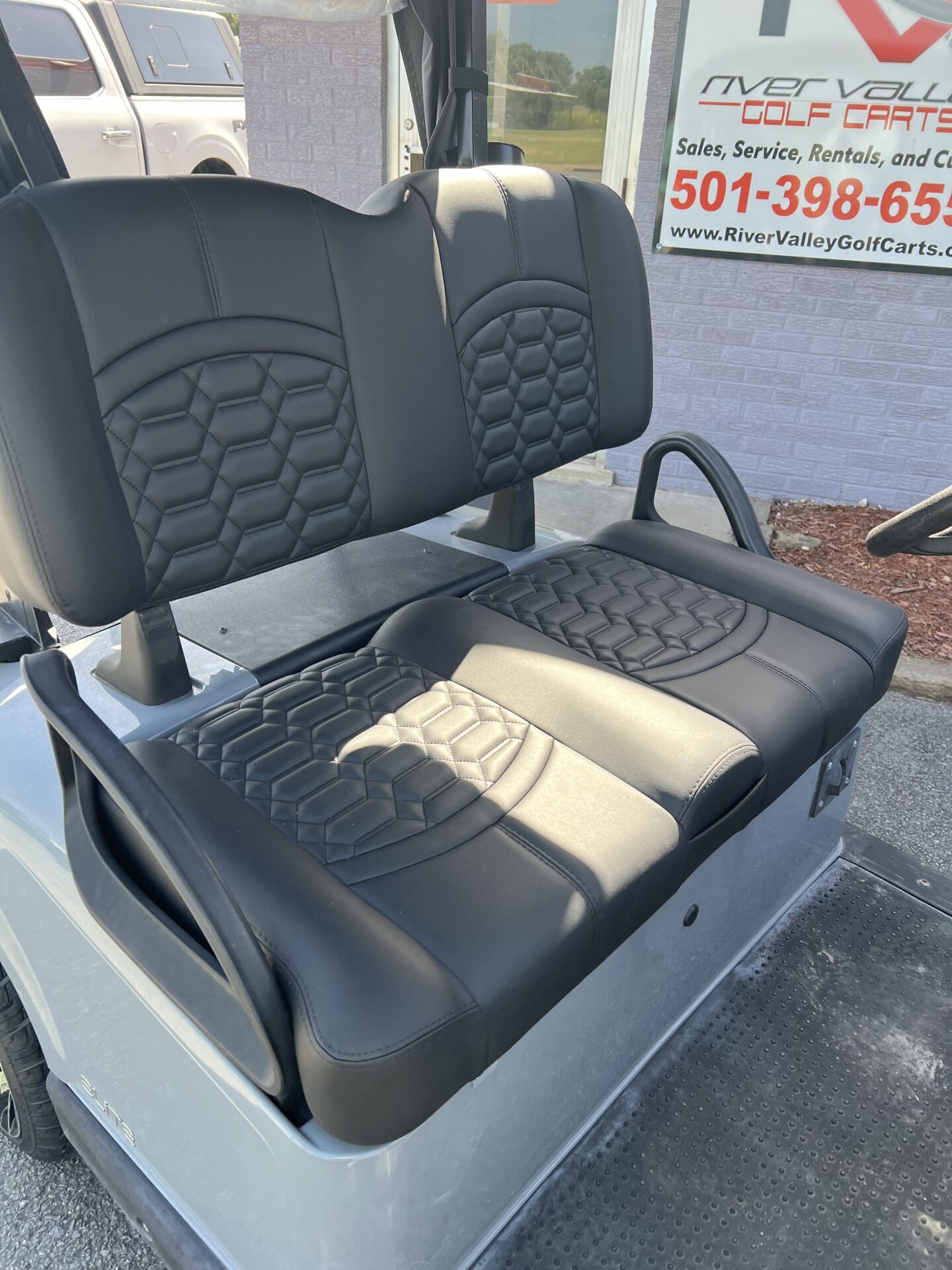 2023 EZGO RXV photo 2