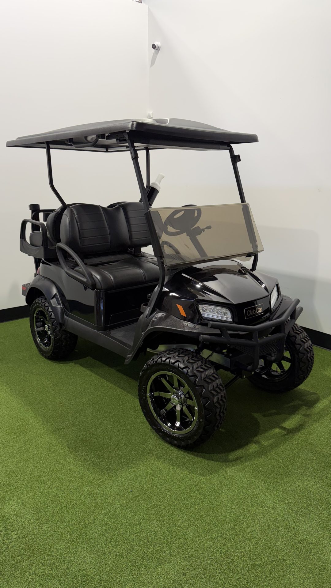 2027 CERTIFIED CLUB CAR TEMPO 2+2 LIFTED
UPGRADED WITH THE SIN CITY GOLF AND GO PACKAGE!