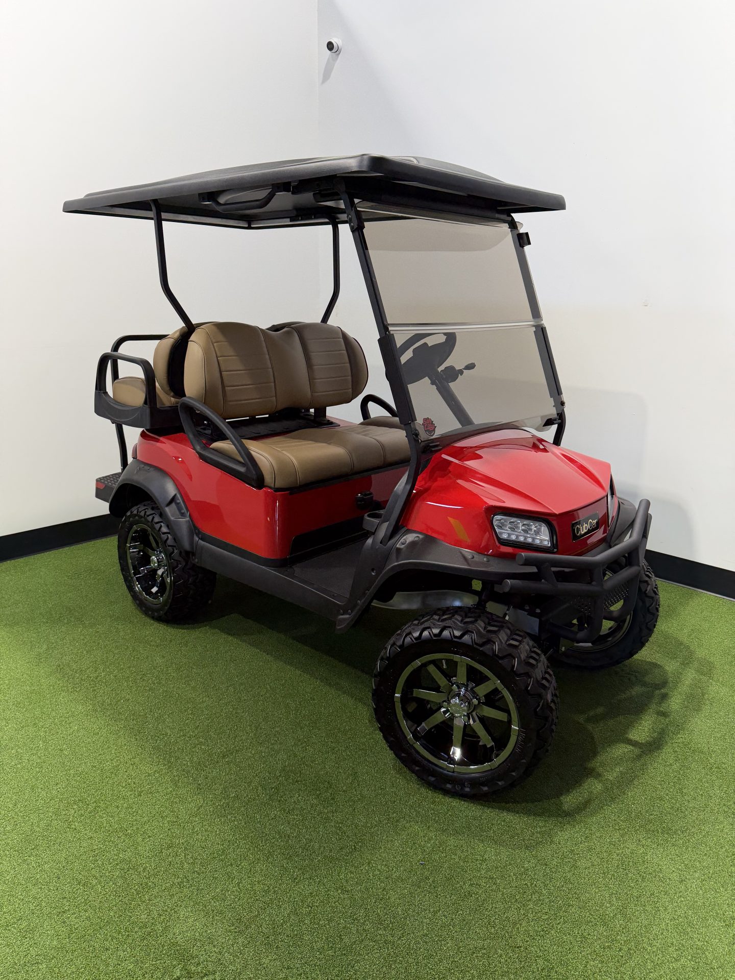 2027 CERTIFIED CLUB CAR TEMPO 2+2