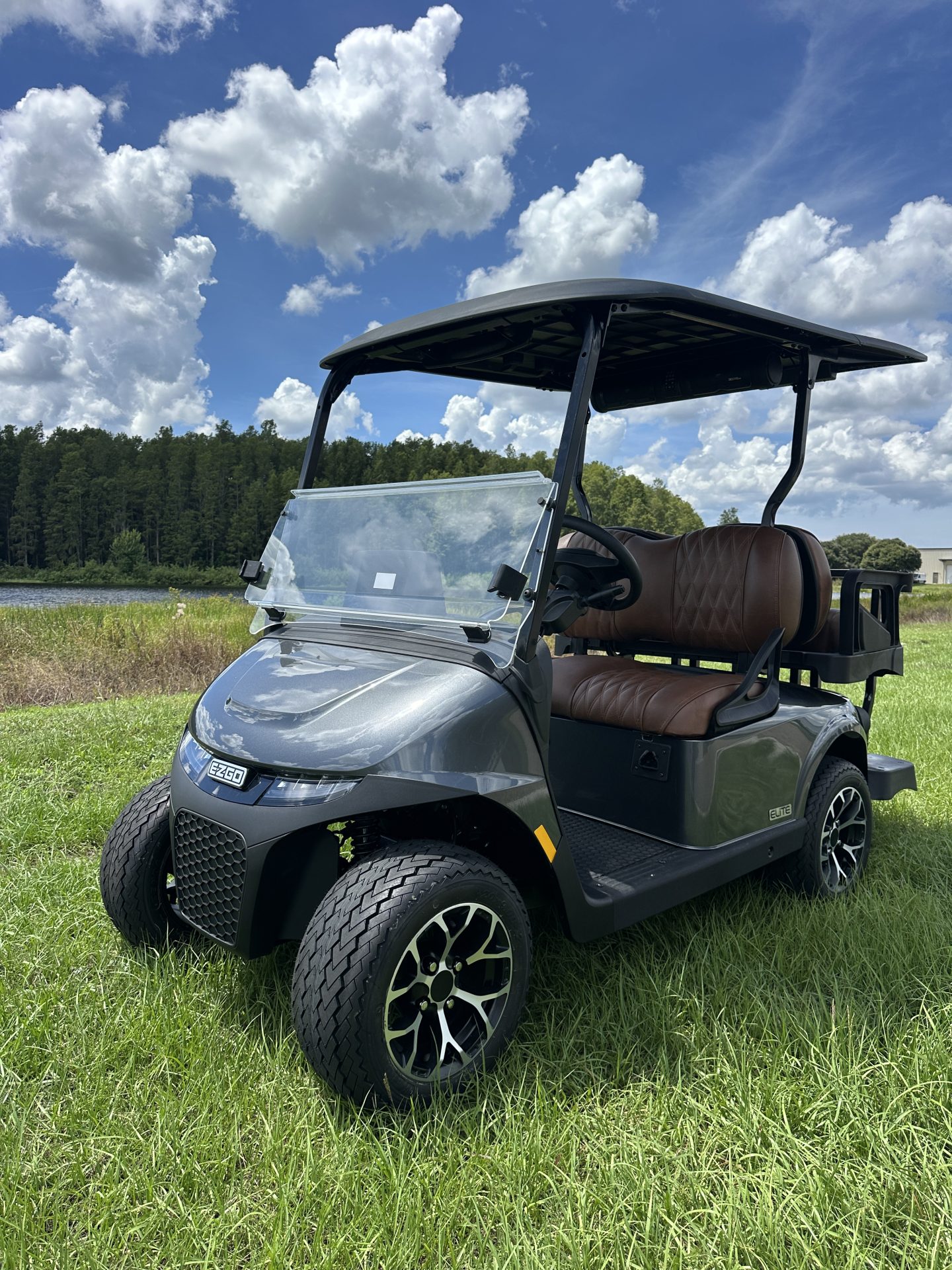 2026 EZGO RXV photo 2