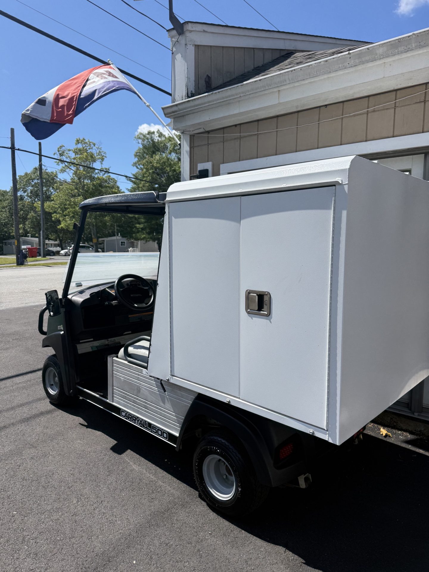 2018 Club Car Carryall photo 2