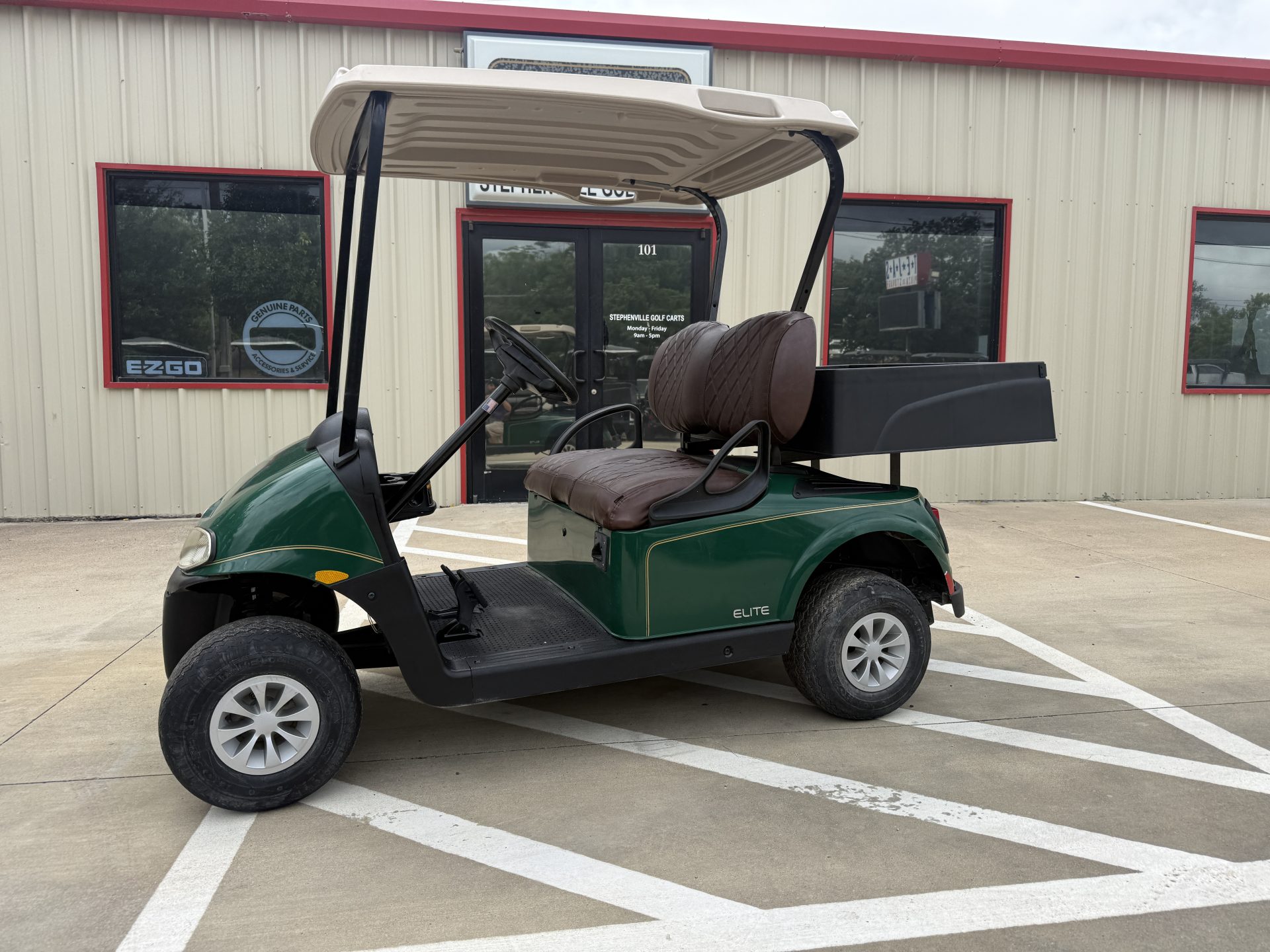 2021 E-Z-GO RXV