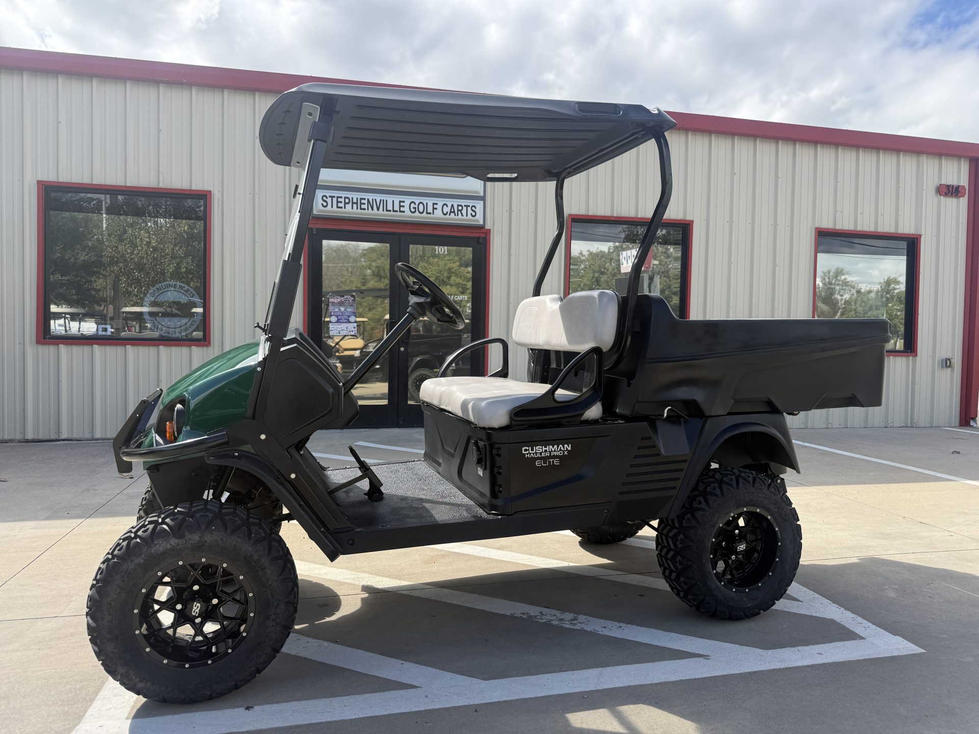 2024 Cushman Hauler