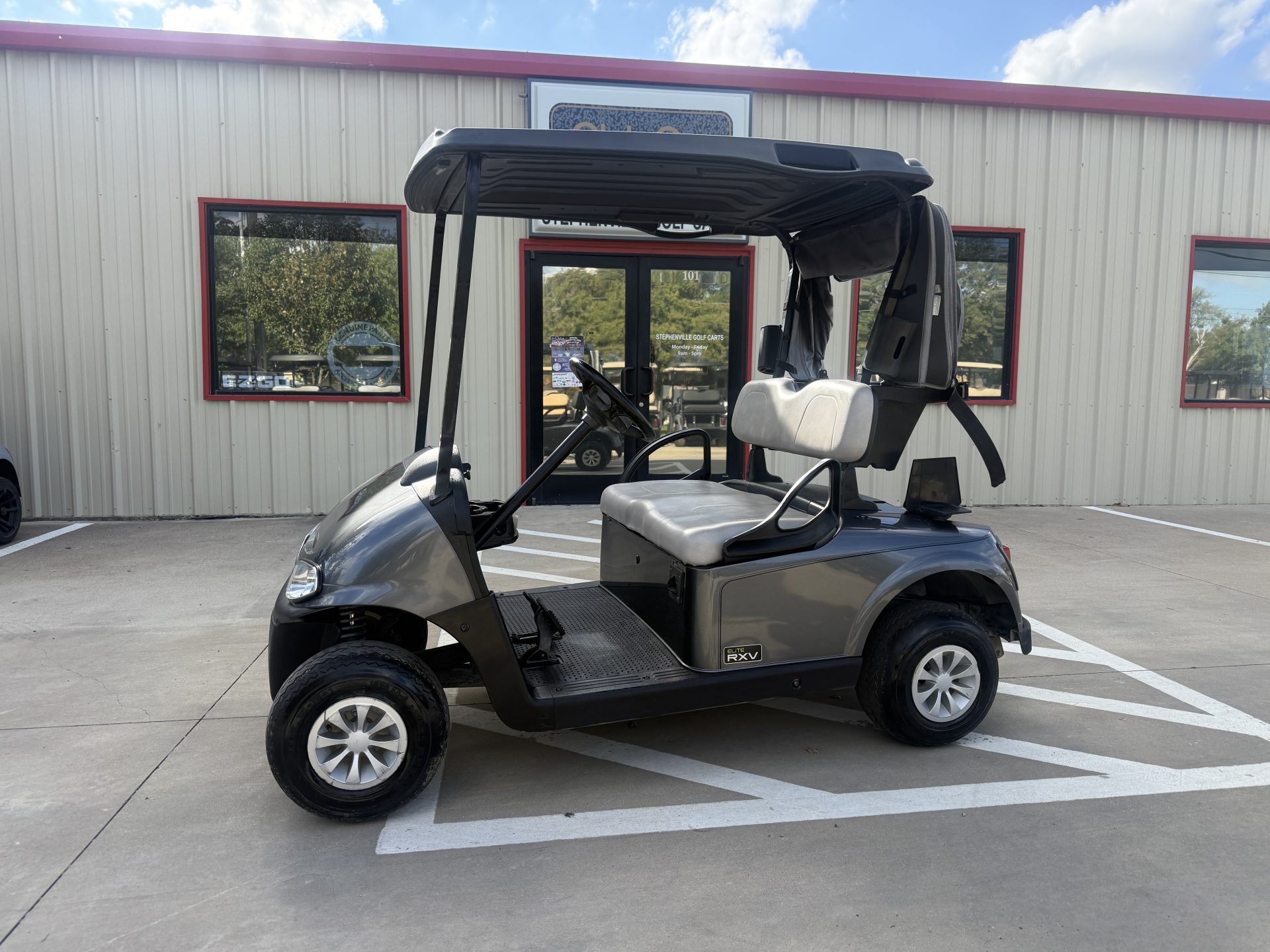 2020 EZGO RXV LITHIUM GOLF CART