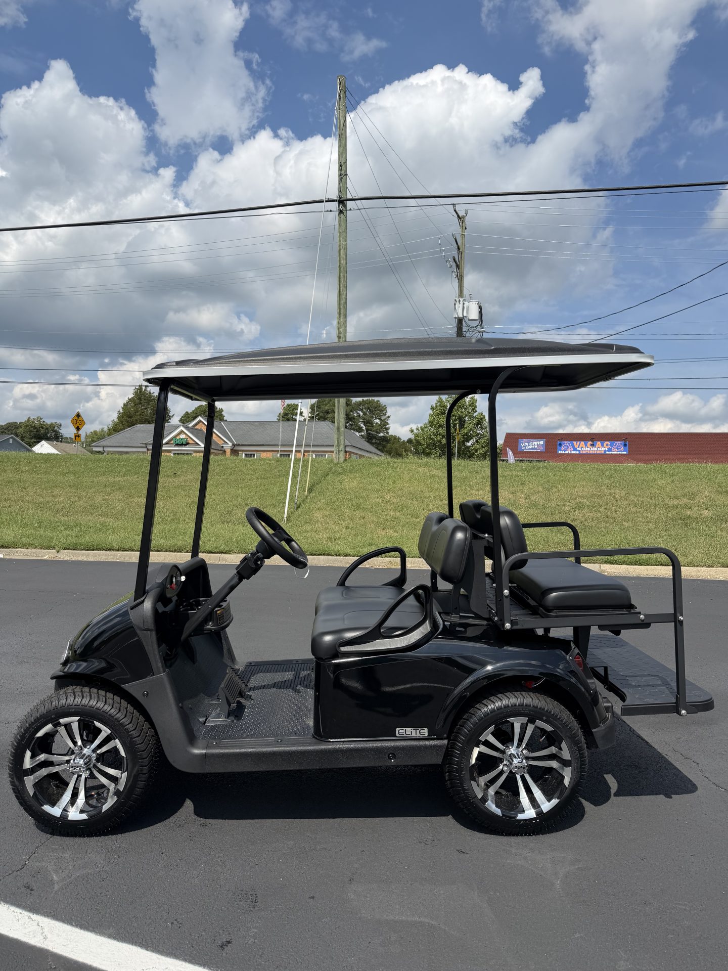 2021 E-Z-GO RXV