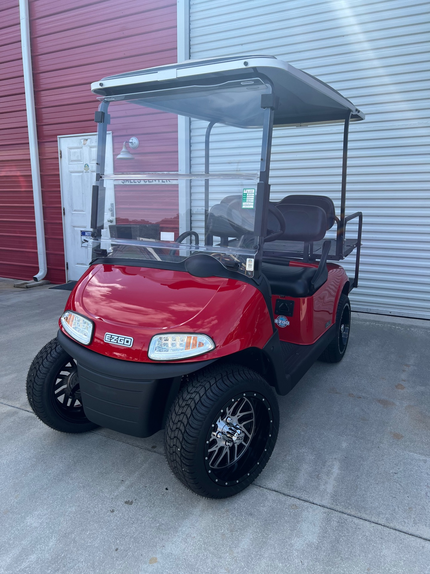 2021 E-Z-GO RXV Elite